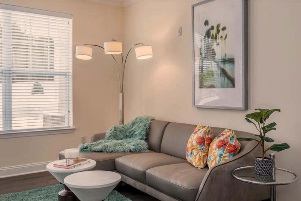 The Grand at Stony Hill 