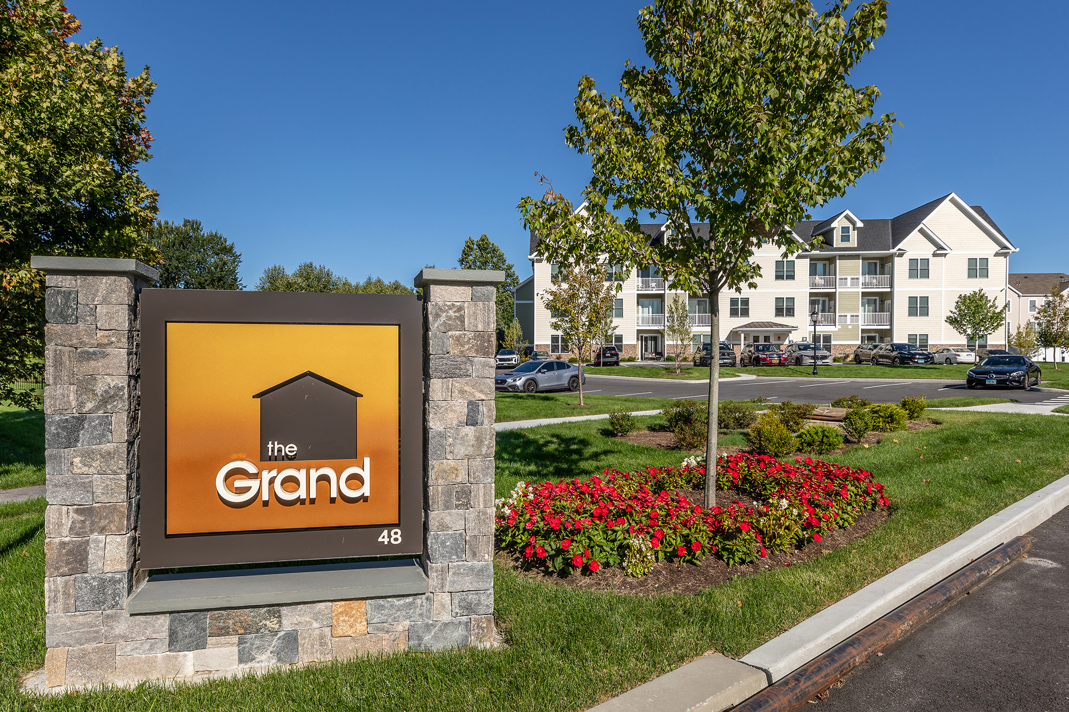 The Grand at Stony Hill https://thegrandatstonyhill.com/wp-content/uploads/sites/4/2026/10/exterior13_sm.jpg